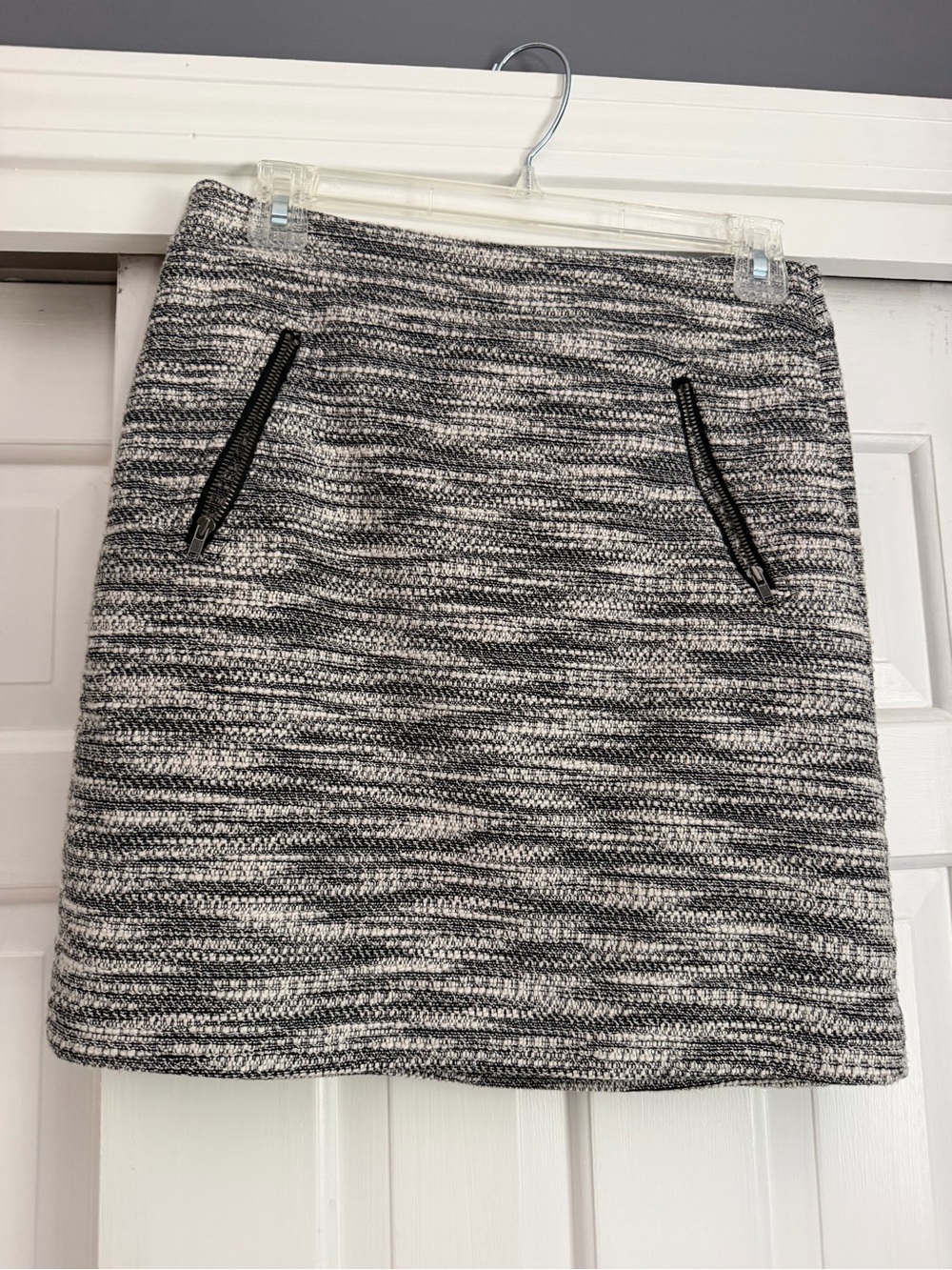 LOFT Black and White Marled Mini Skirt with Zip Pockets